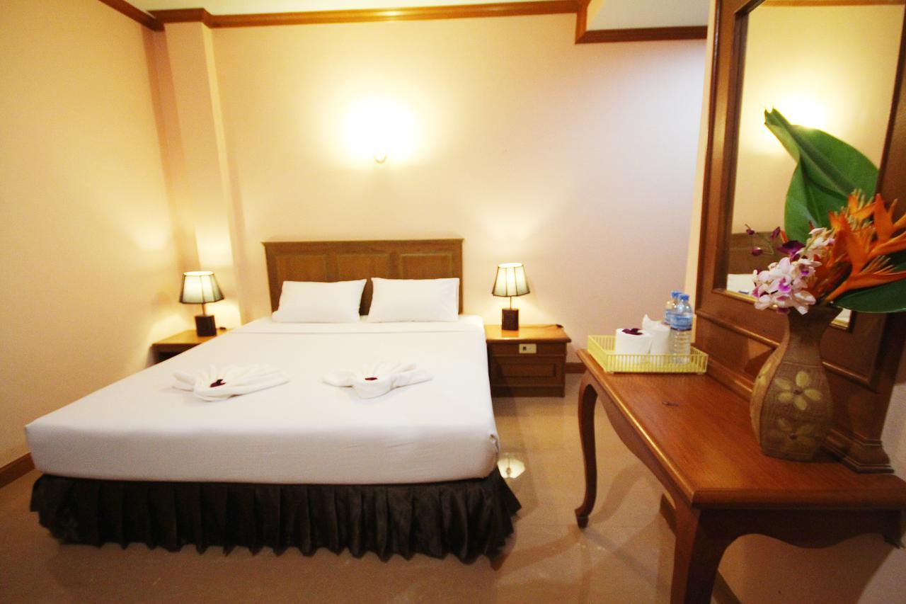 Lanta Sabai Hotel & Bungalows 란타섬 외부 사진