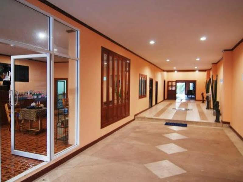 Lanta Sabai Hotel & Bungalows 란타섬 외부 사진