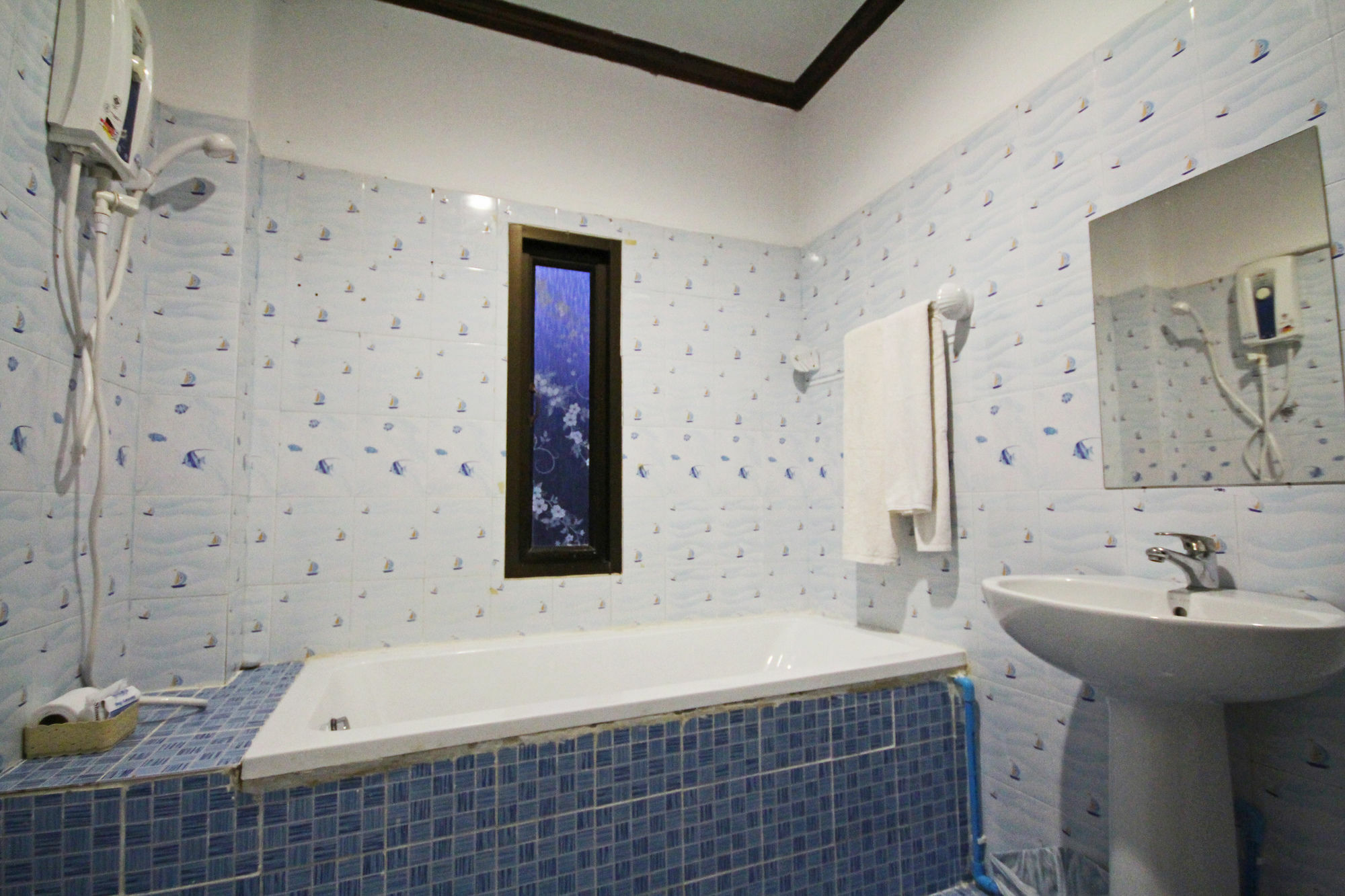 Lanta Sabai Hotel & Bungalows 란타섬 외부 사진